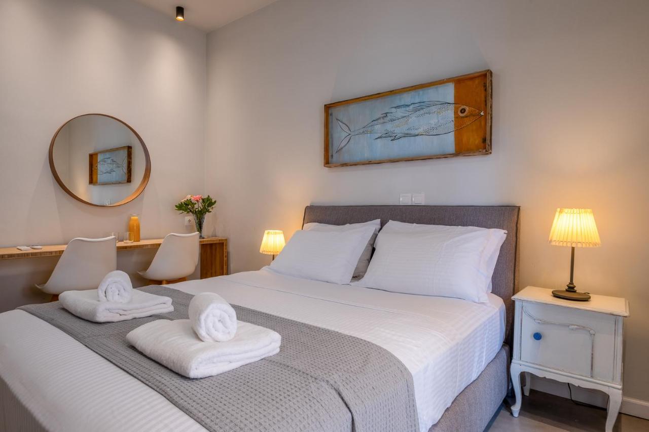 Central5 Boutique Apartments With Common Garden Next To Metro アテネ エクステリア 写真