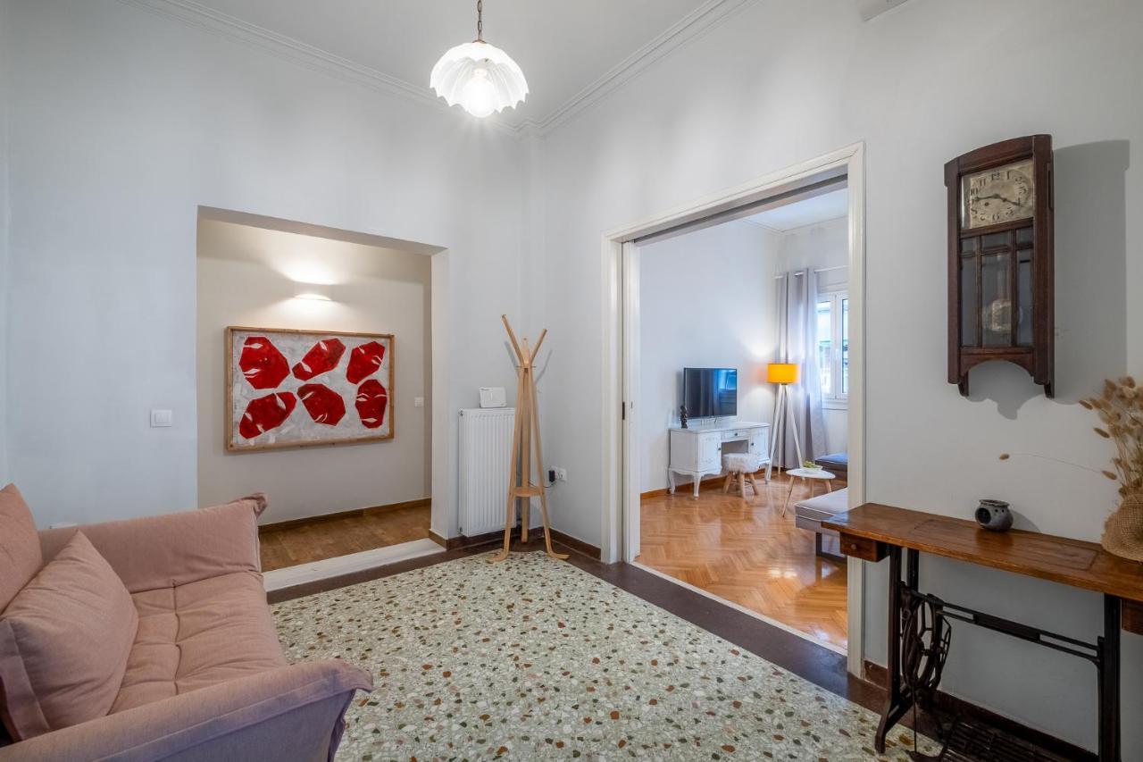 Central5 Boutique Apartments With Common Garden Next To Metro アテネ エクステリア 写真