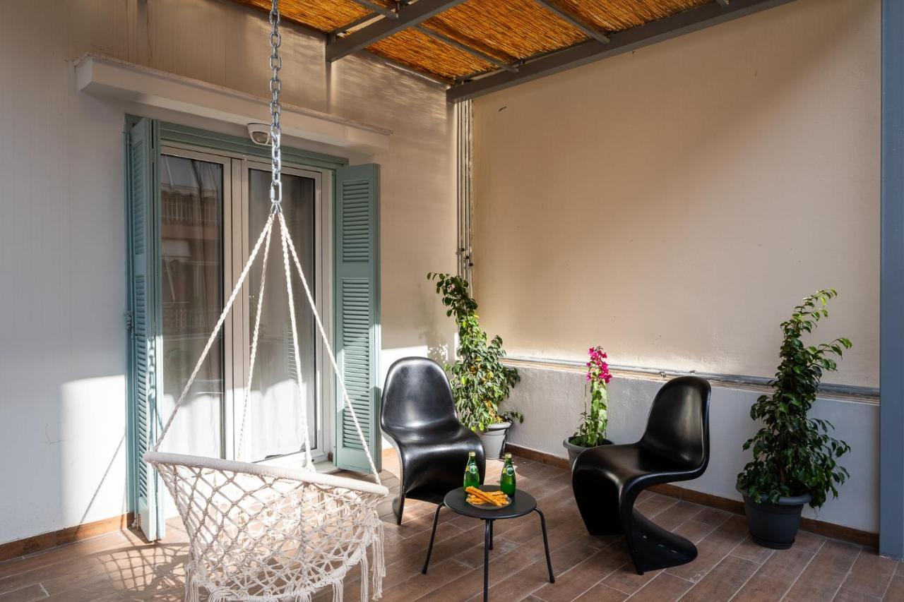 Central5 Boutique Apartments With Common Garden Next To Metro アテネ エクステリア 写真