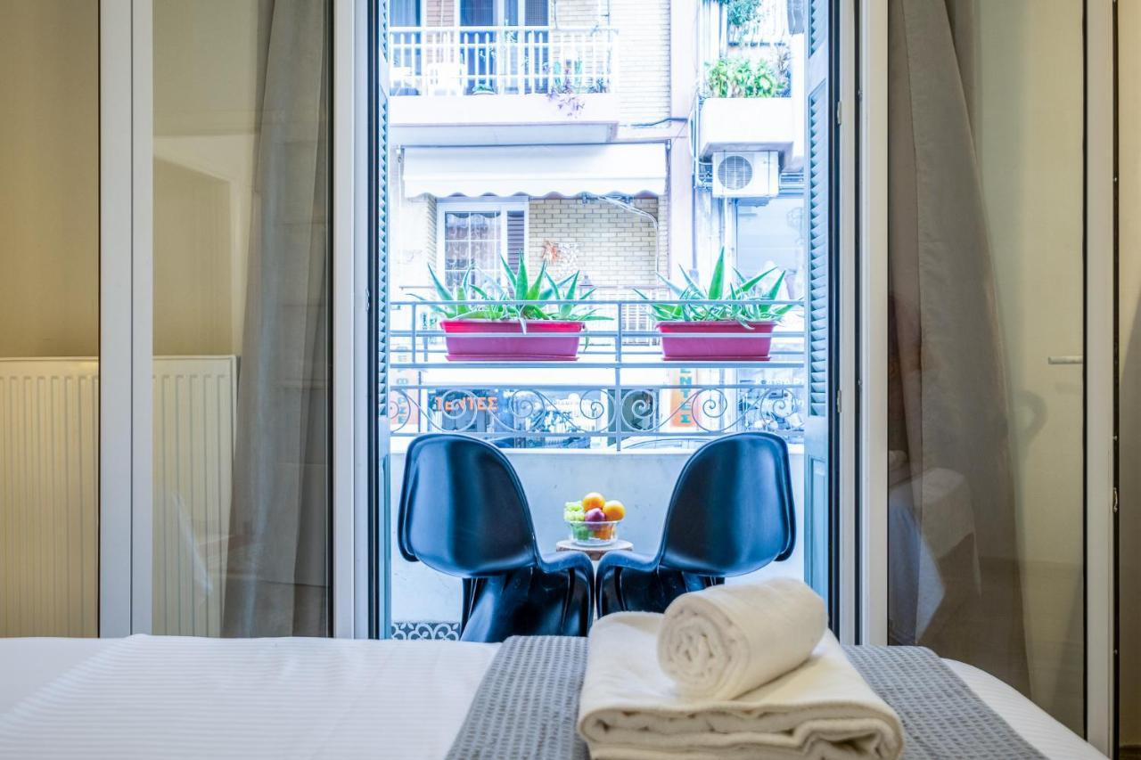 Central5 Boutique Apartments With Common Garden Next To Metro アテネ エクステリア 写真