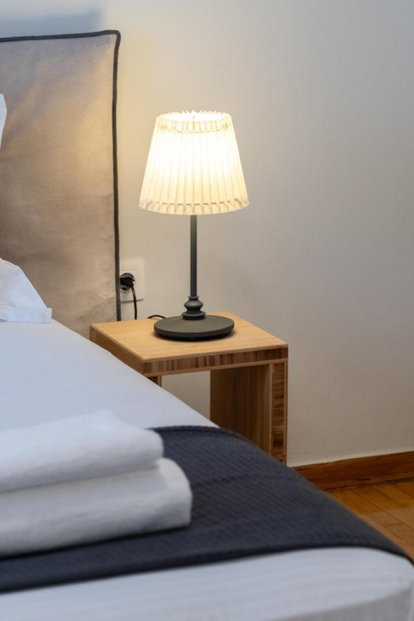 Central5 Boutique Apartments With Common Garden Next To Metro アテネ エクステリア 写真