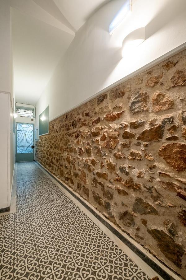 Central5 Boutique Apartments With Common Garden Next To Metro アテネ エクステリア 写真