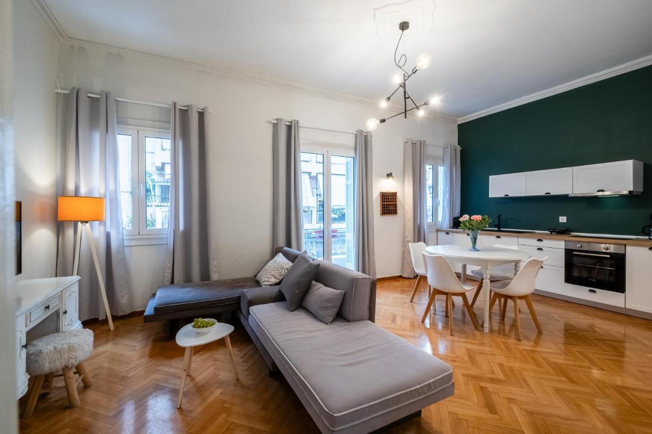 Central5 Boutique Apartments With Common Garden Next To Metro アテネ エクステリア 写真