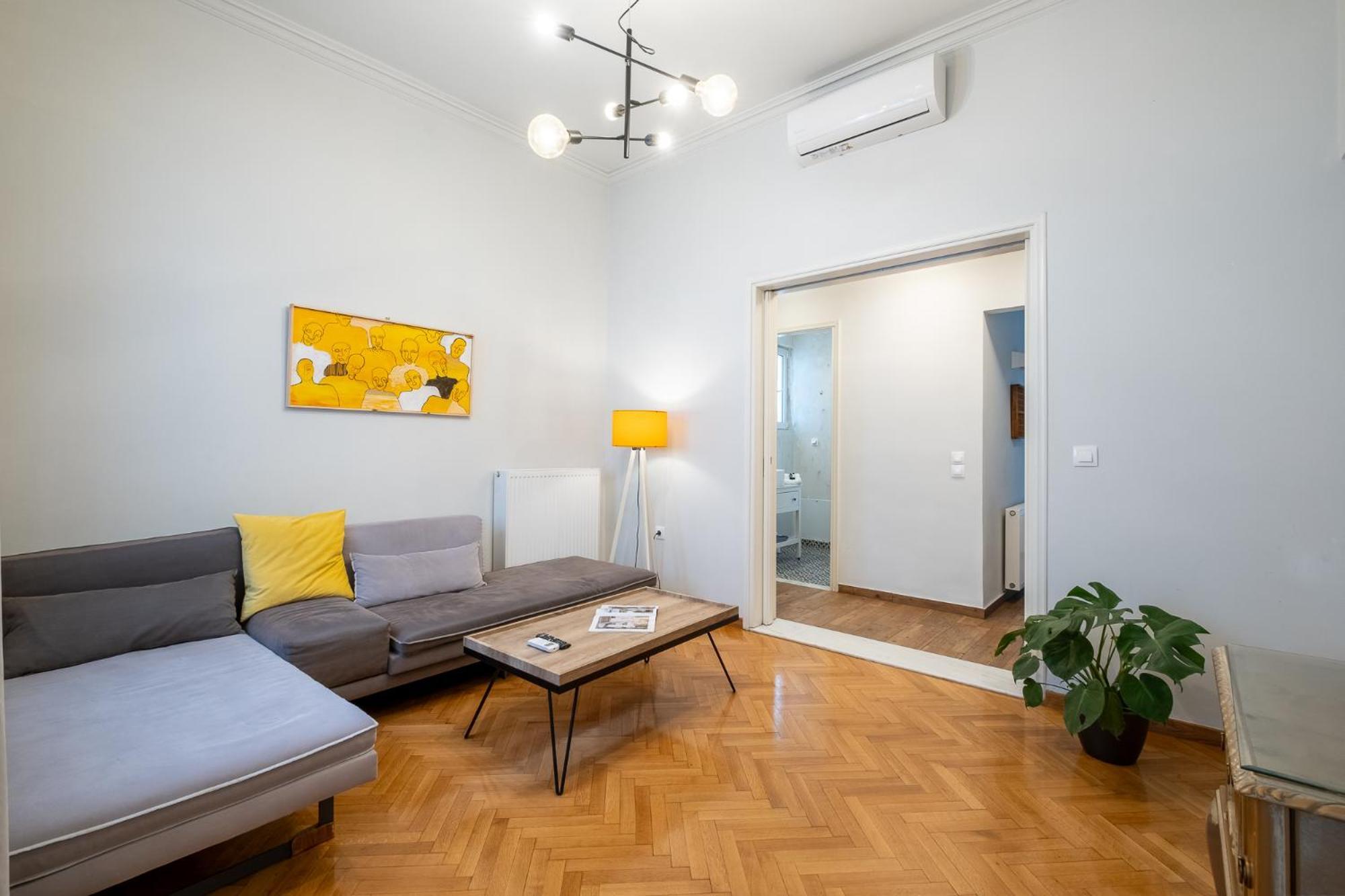 Central5 Boutique Apartments With Common Garden Next To Metro アテネ エクステリア 写真
