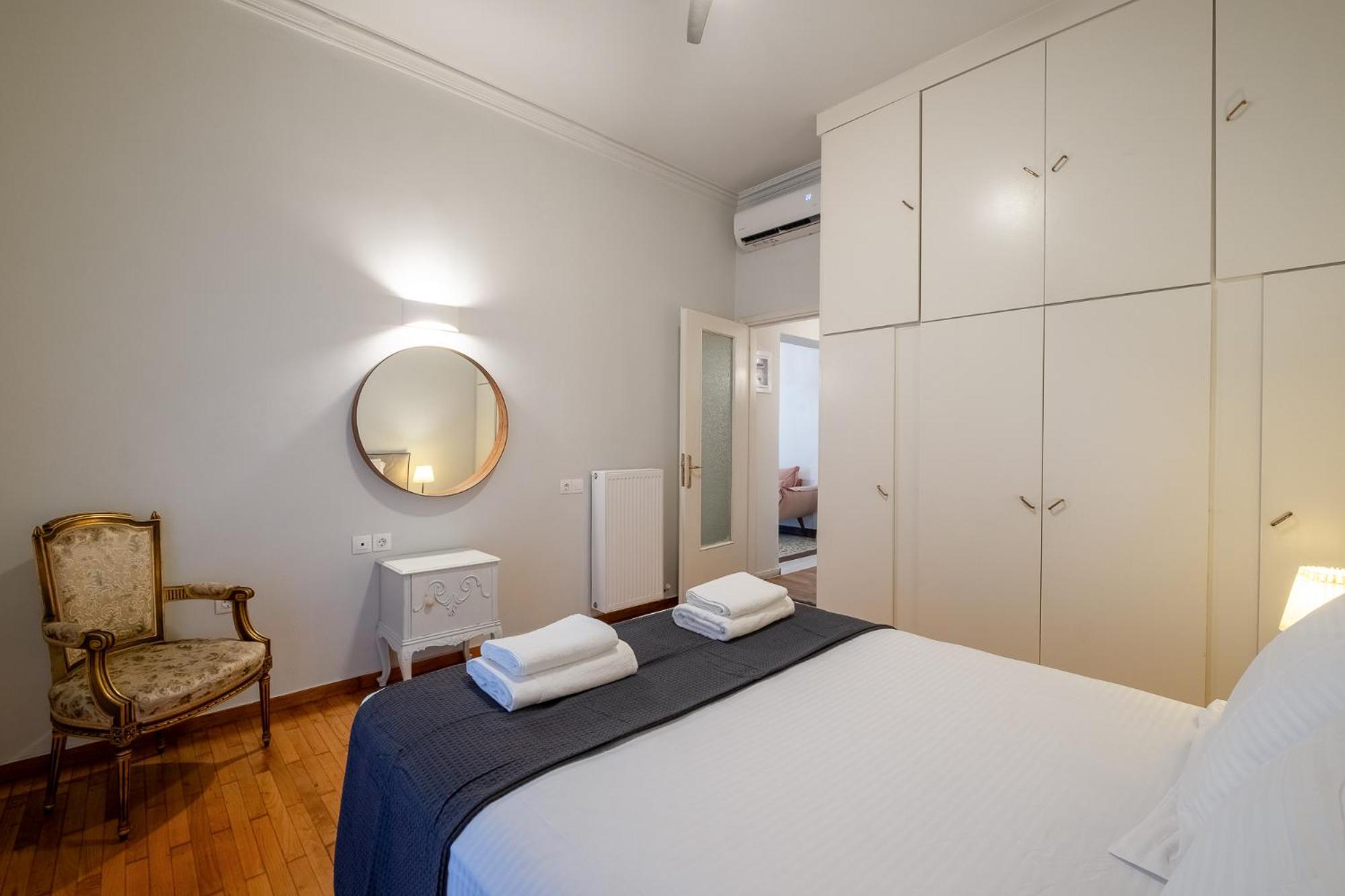 Central5 Boutique Apartments With Common Garden Next To Metro アテネ エクステリア 写真