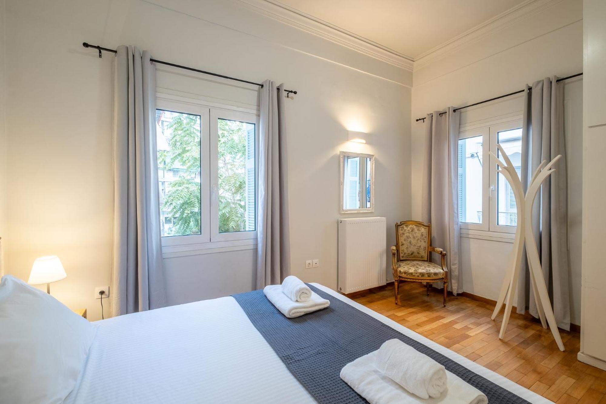 Central5 Boutique Apartments With Common Garden Next To Metro アテネ エクステリア 写真